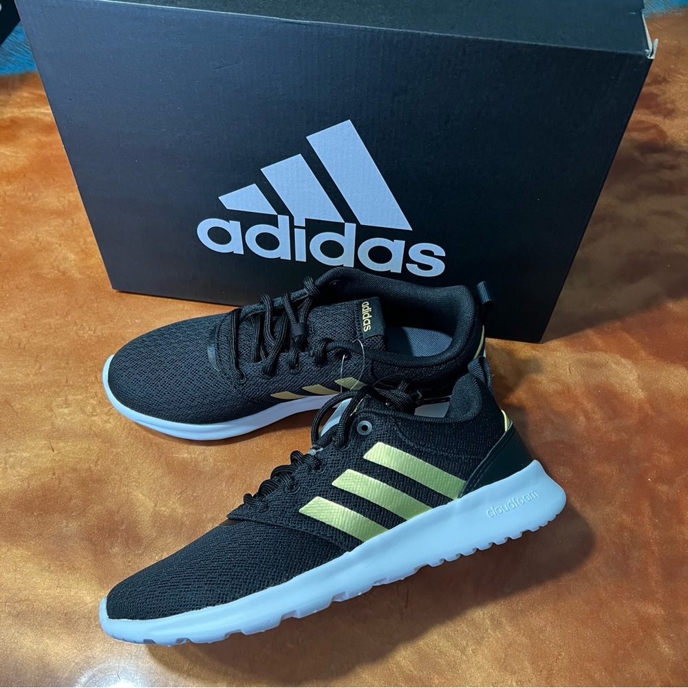 NWT Adidas QT Racer 2.0 Black Gold White Running Shoes 6.5